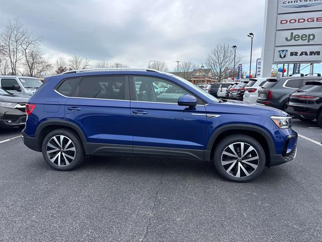 Certified 2022 Volkswagen Taos SE with VIN 3VVLX7B26NM048253 for sale in Westerly, RI