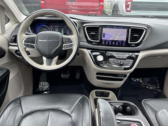2018 Chrysler Pacifica Limited - Photo 10