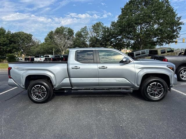 2025 Toyota Tacoma TRD photo 2