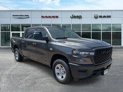 2026 Ram 1500 TRADESMAN CREW CAB 4X4 5'7 BOX Pickup