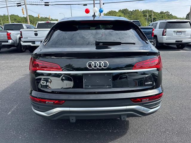 2022 Audi Q5 Sportback S line Prestige photo 4