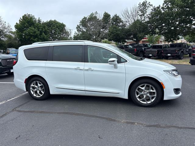 Used 2018 Chrysler Pacifica Limited with VIN 2C4RC1GG8JR170816 for sale in Westerly, RI