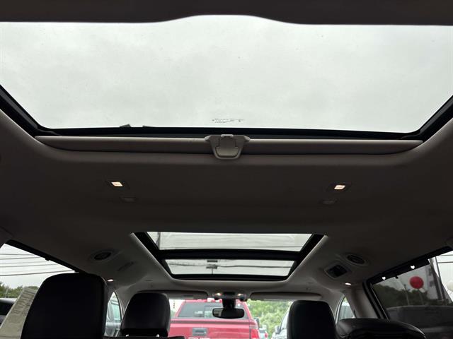 2018 Chrysler Pacifica Limited - Photo 13