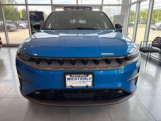 Used 2025 Jeep Wagoneer S Limited with VIN 3C4RJNCK2ST589878 for sale in Westerly, RI