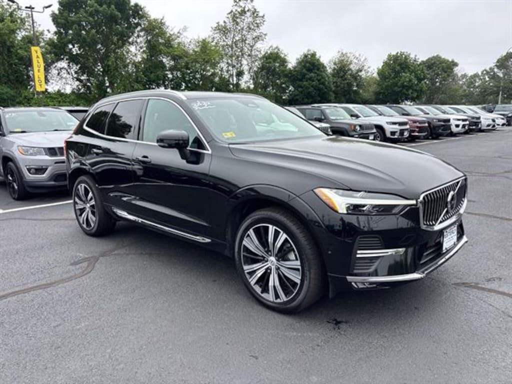 Used 2022 Volvo XC60 Inscription Sport Utility