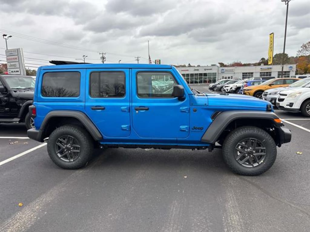 New 2026 Jeep Wrangler 4-DOOR SPORT S Sport Utility