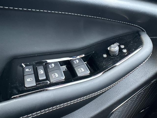 2025 Jeep Grand Cherokee Overland - Photo 24