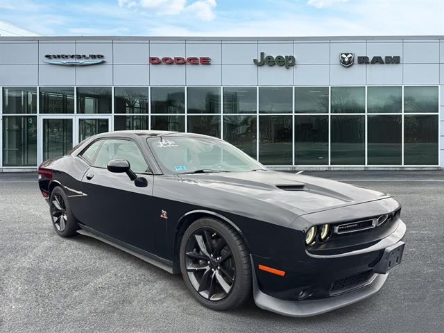 2015 Dodge Challenger Scat Pack's photo