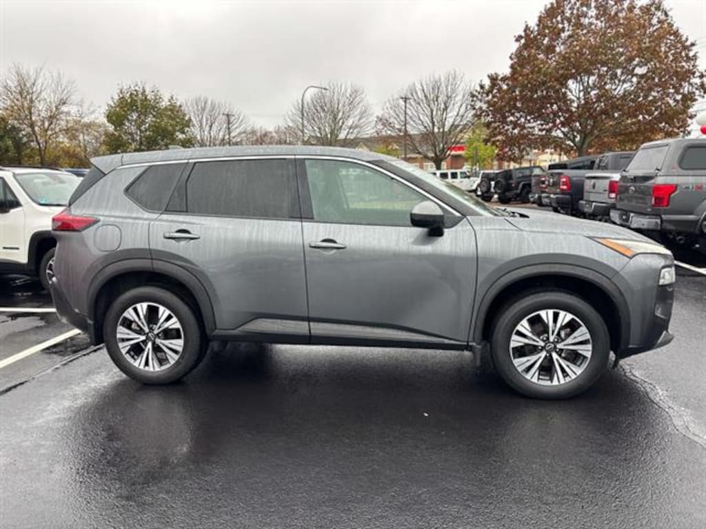 Certified 2022 Nissan Rogue SV Sport Utility