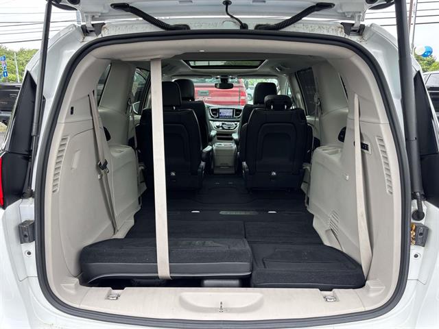 2018 Chrysler Pacifica Limited - Photo 15