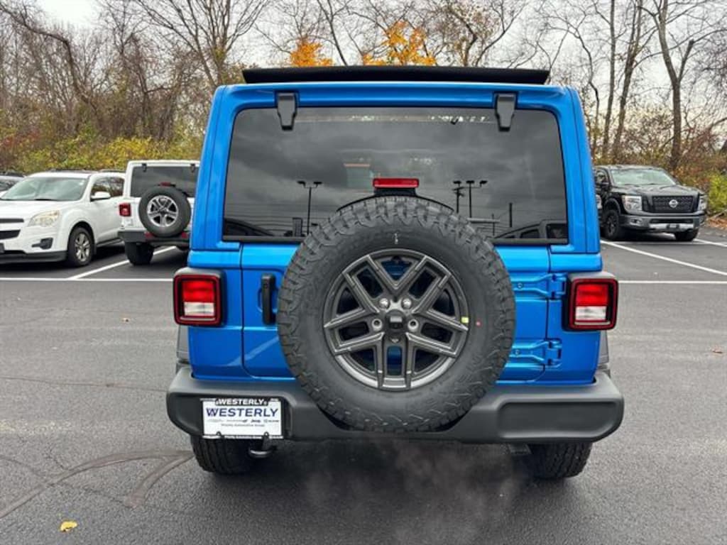New 2026 Jeep Wrangler 4-DOOR SPORT S Sport Utility