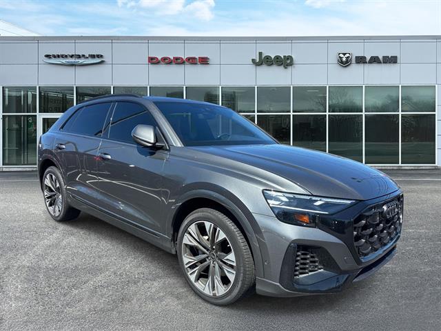 2025 Audi Q8 55 Premium quattro Tiptronic's photo