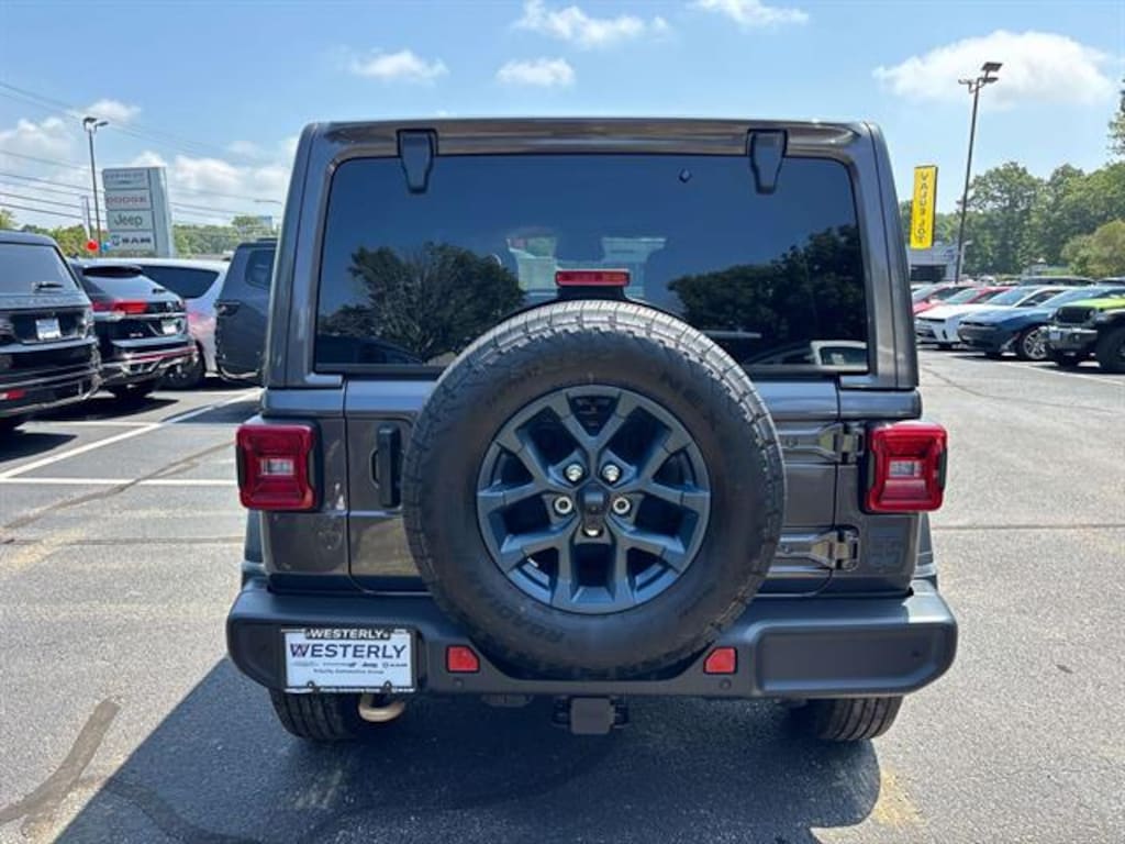 New 2026 Jeep Wrangler 4-DOOR 85TH ANNIVERSARY EDITION Sport Utility