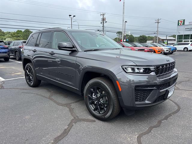 2026 Jeep Grand Cherokee LAREDO ALTITUDE 4X4
