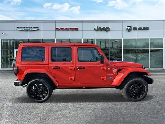 2024 Jeep Wrangler 4xe Sahara photo 2