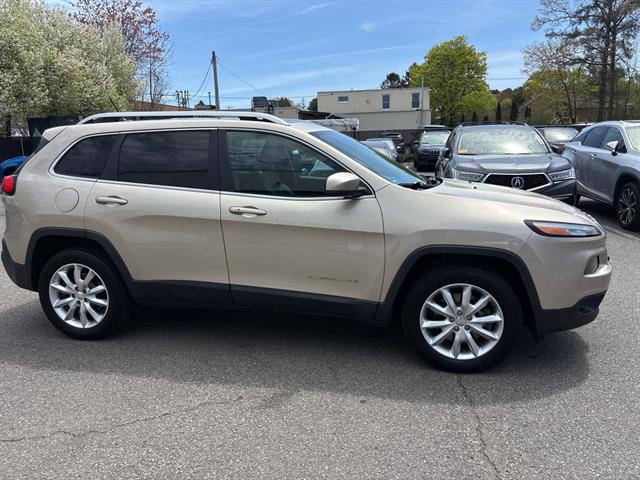 Used 2014 Jeep Cherokee Limited with VIN 1C4PJMDS1EW197800 for sale in Westerly, RI