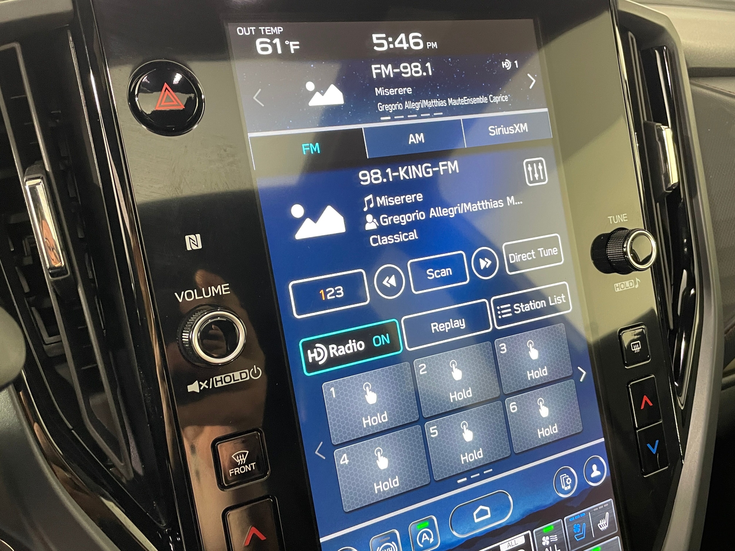 2025 Subaru Forester Touring photo 6