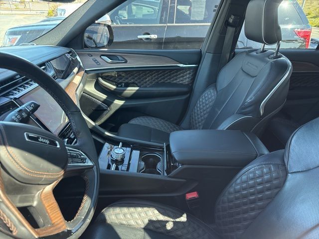 2024 Jeep Grand Cherokee Summit 4xe photo 5