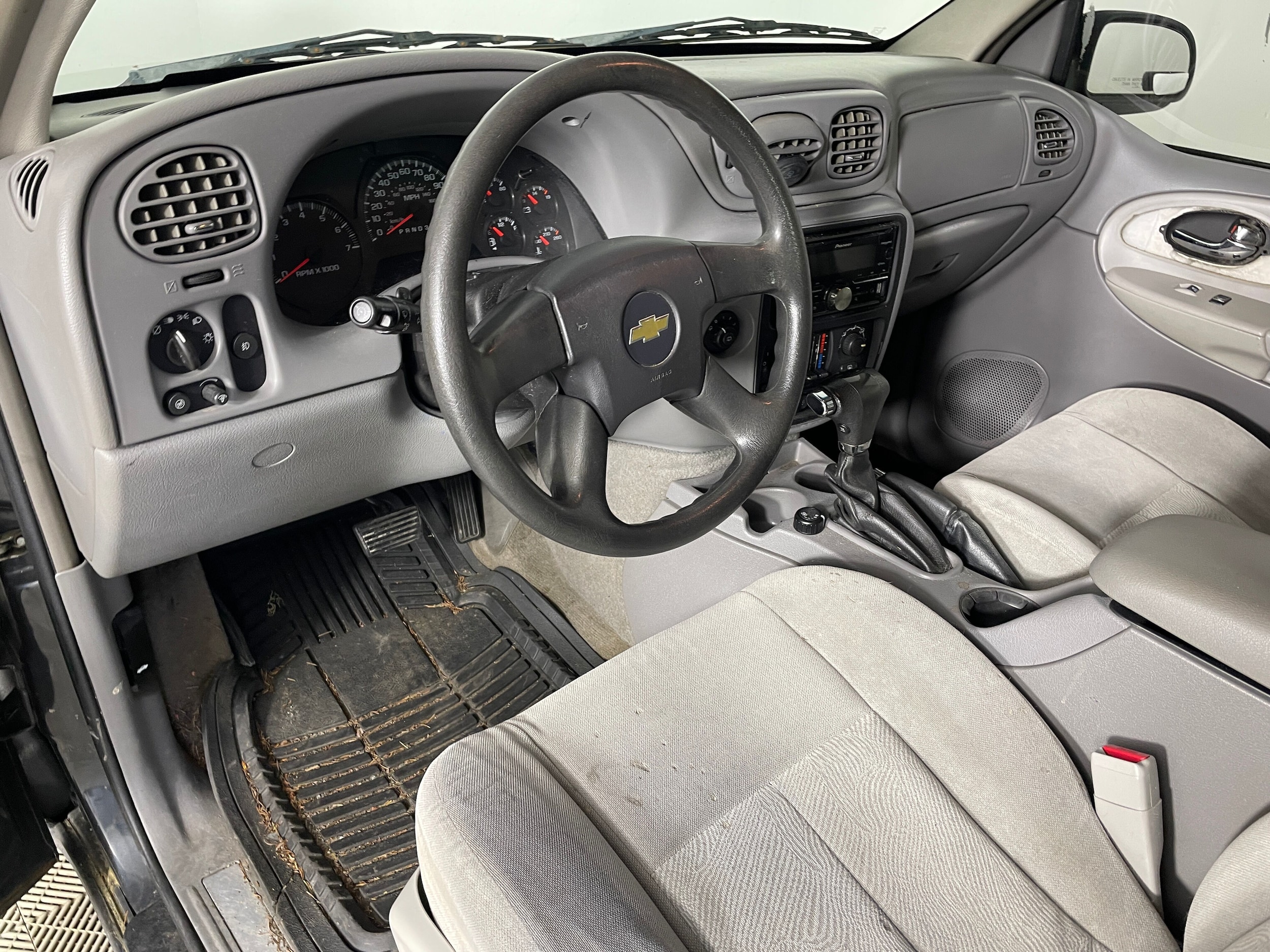 2006 Chevrolet Trailblazer EXT LS photo 3