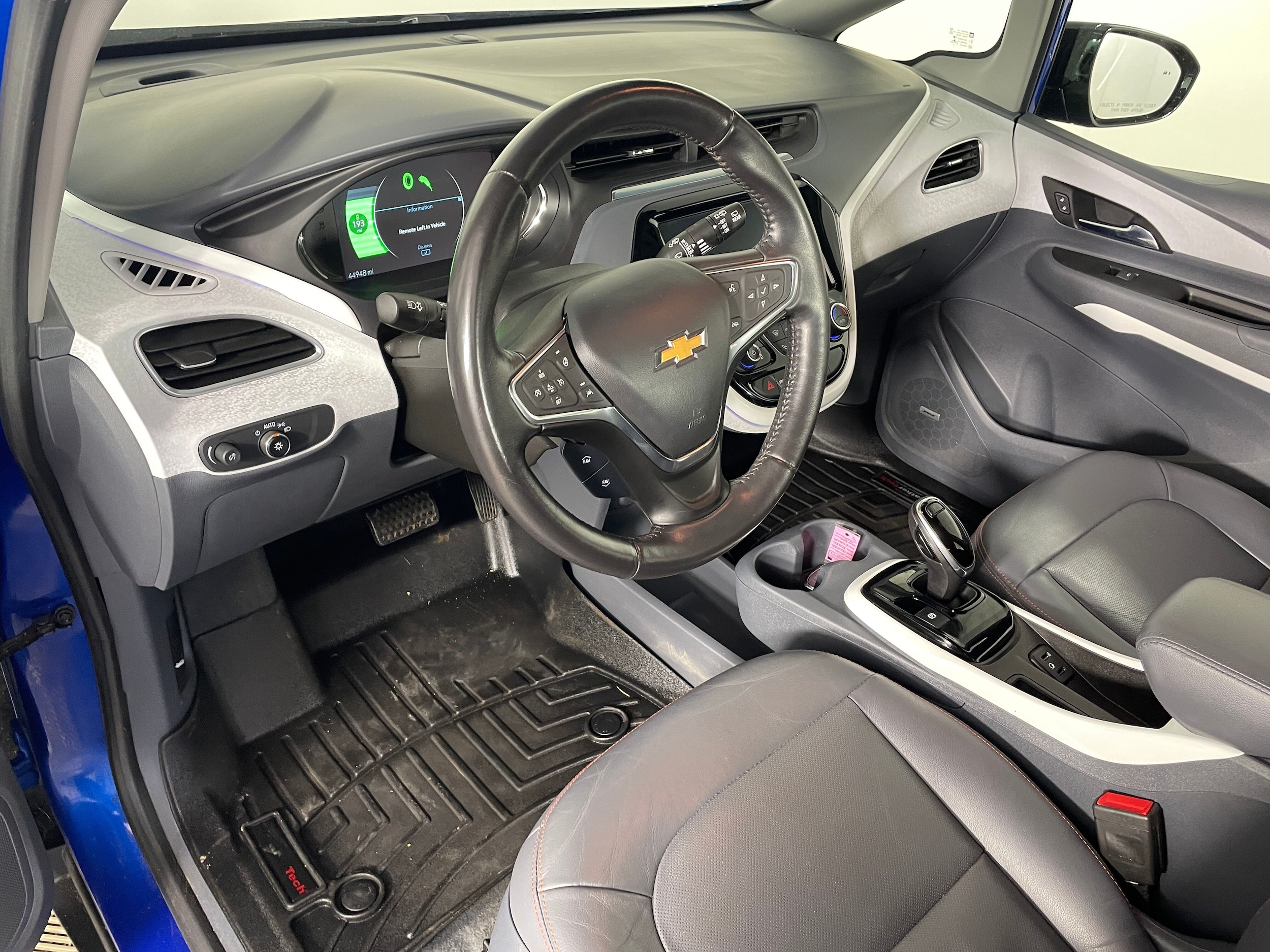 2020 Chevrolet Bolt EV Premier photo 3