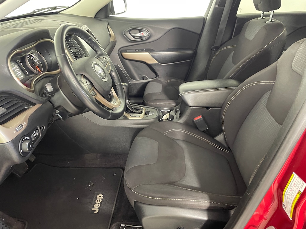 Used 2017 Jeep Cherokee Latitude Sport Utility