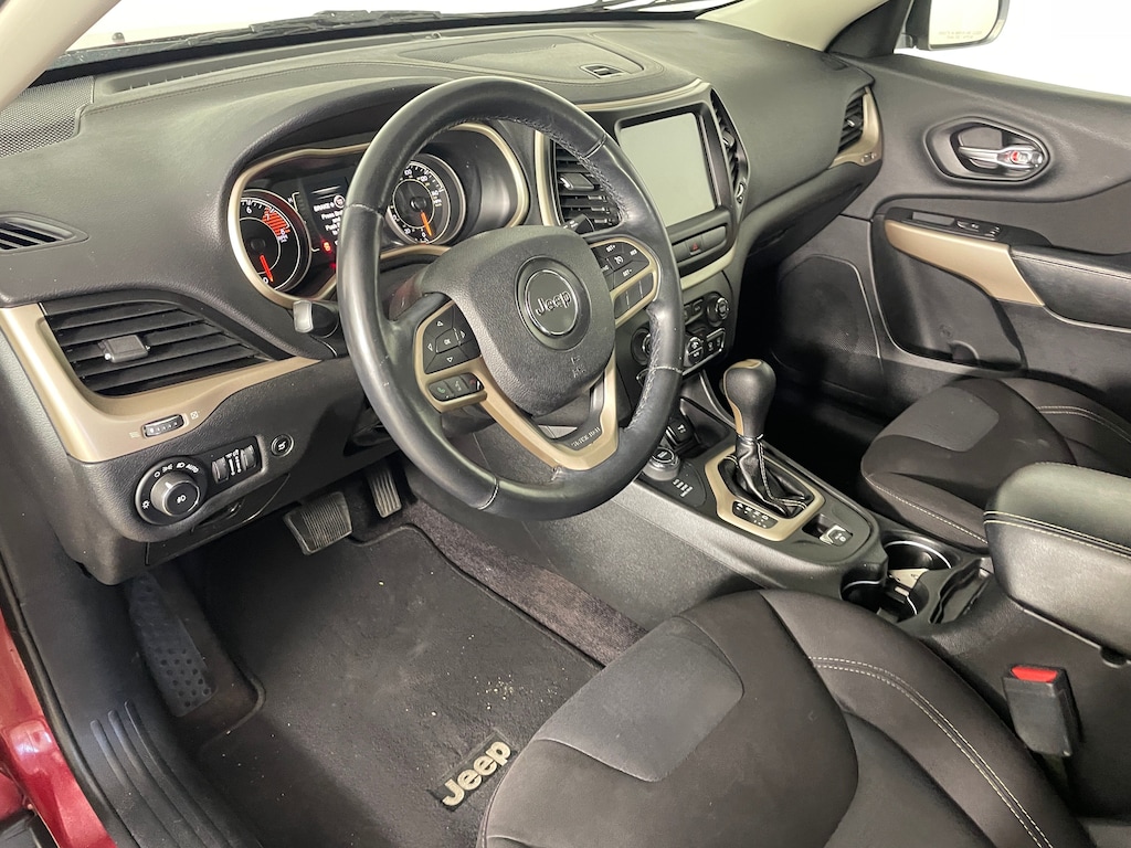 Used 2017 Jeep Cherokee Latitude Sport Utility