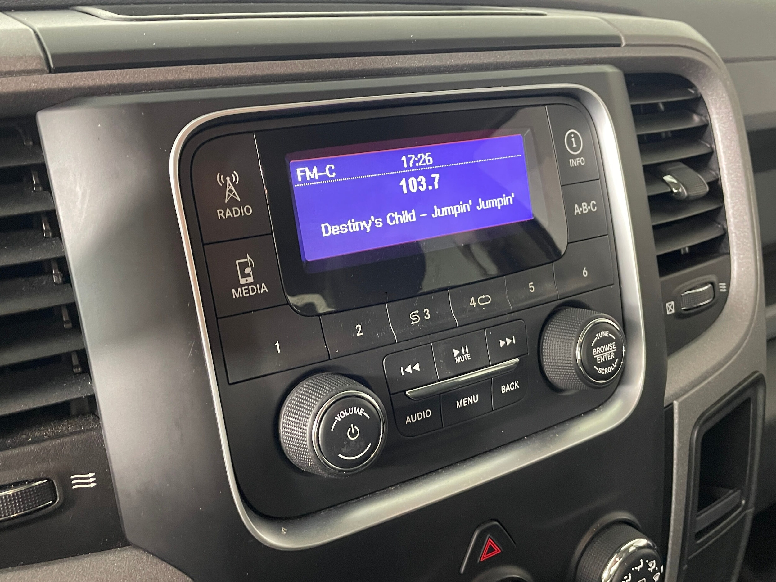 2014 Ram 1500 Tradesman photo 6