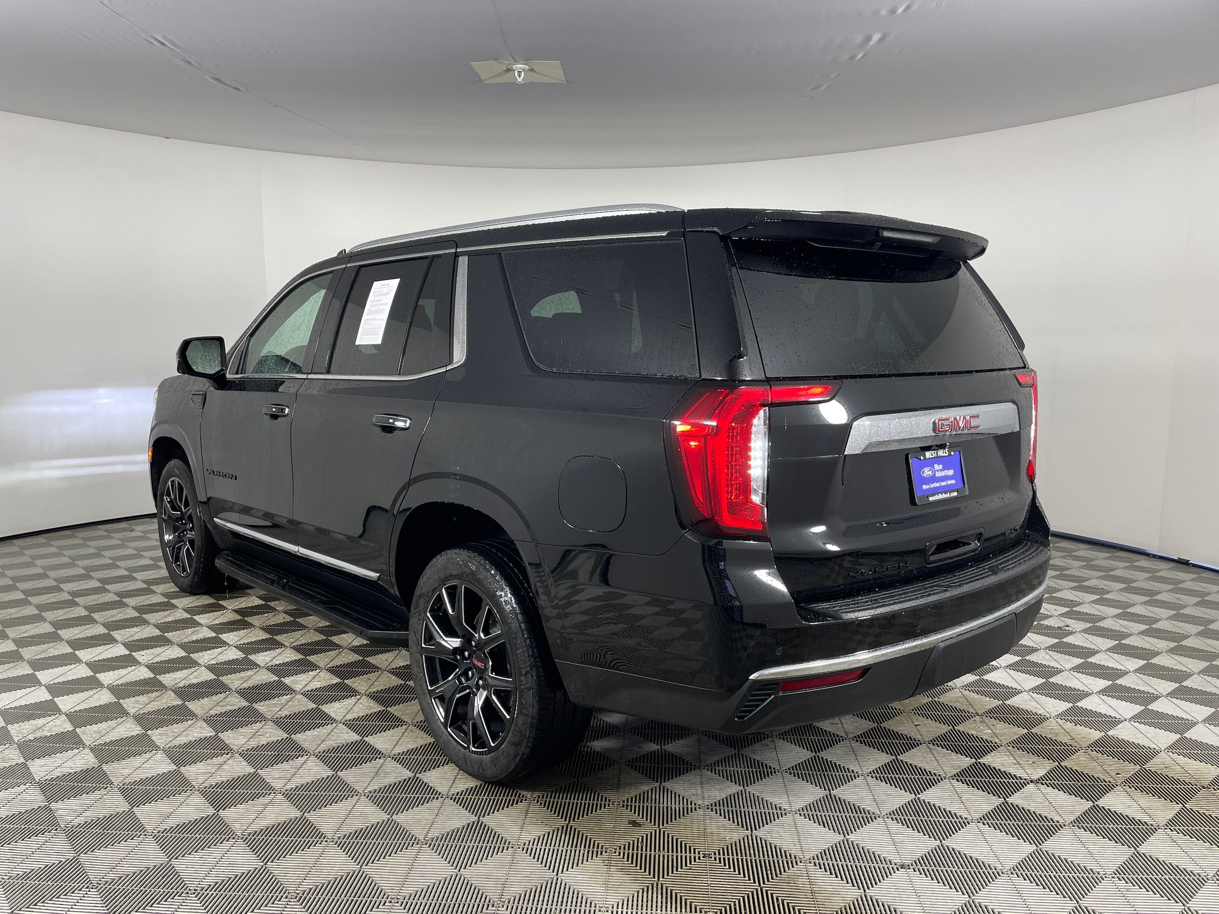 2023 GMC Yukon SLT - Photo 20