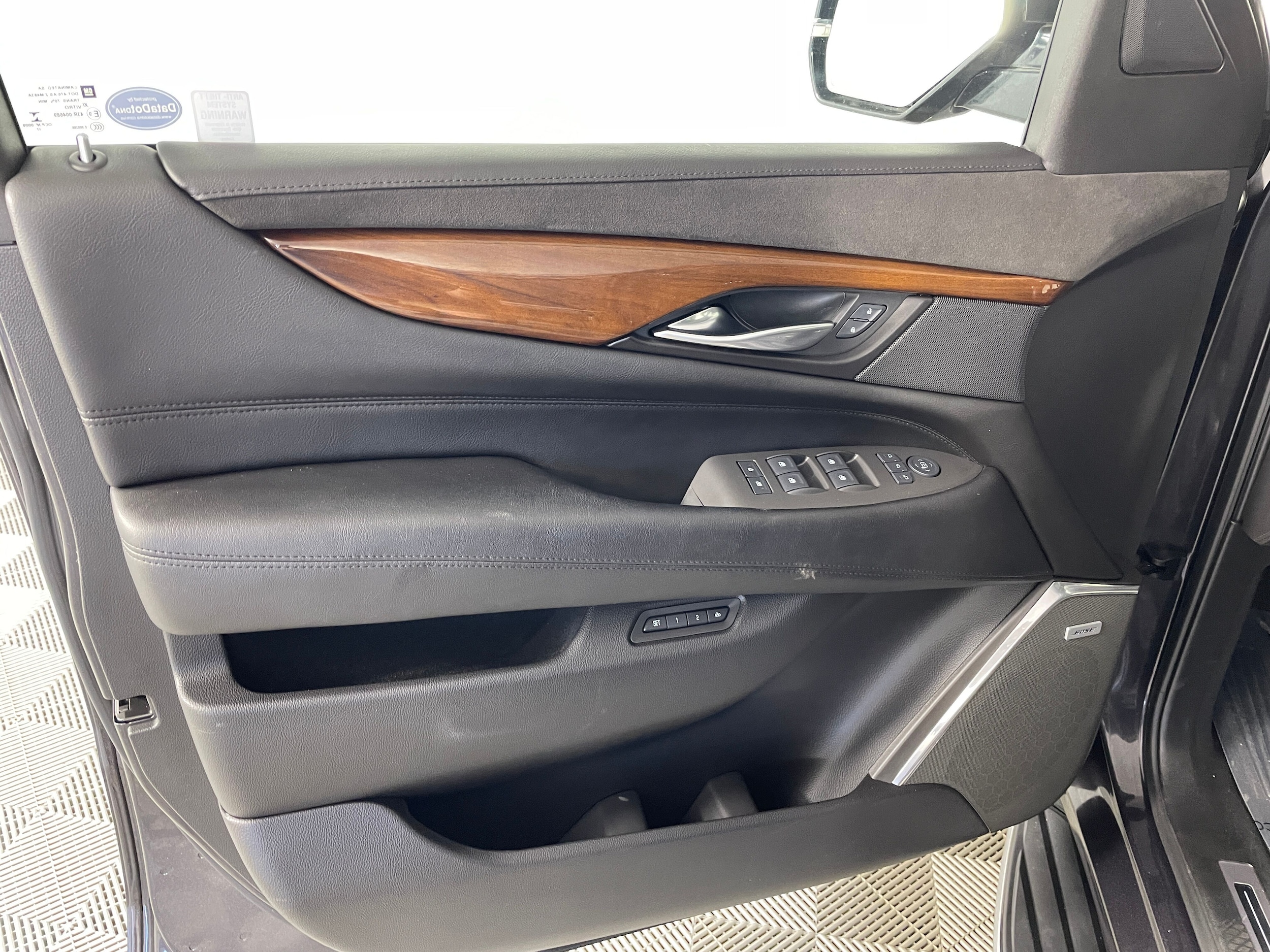2017 Cadillac Escalade Premium Luxury - Photo 14