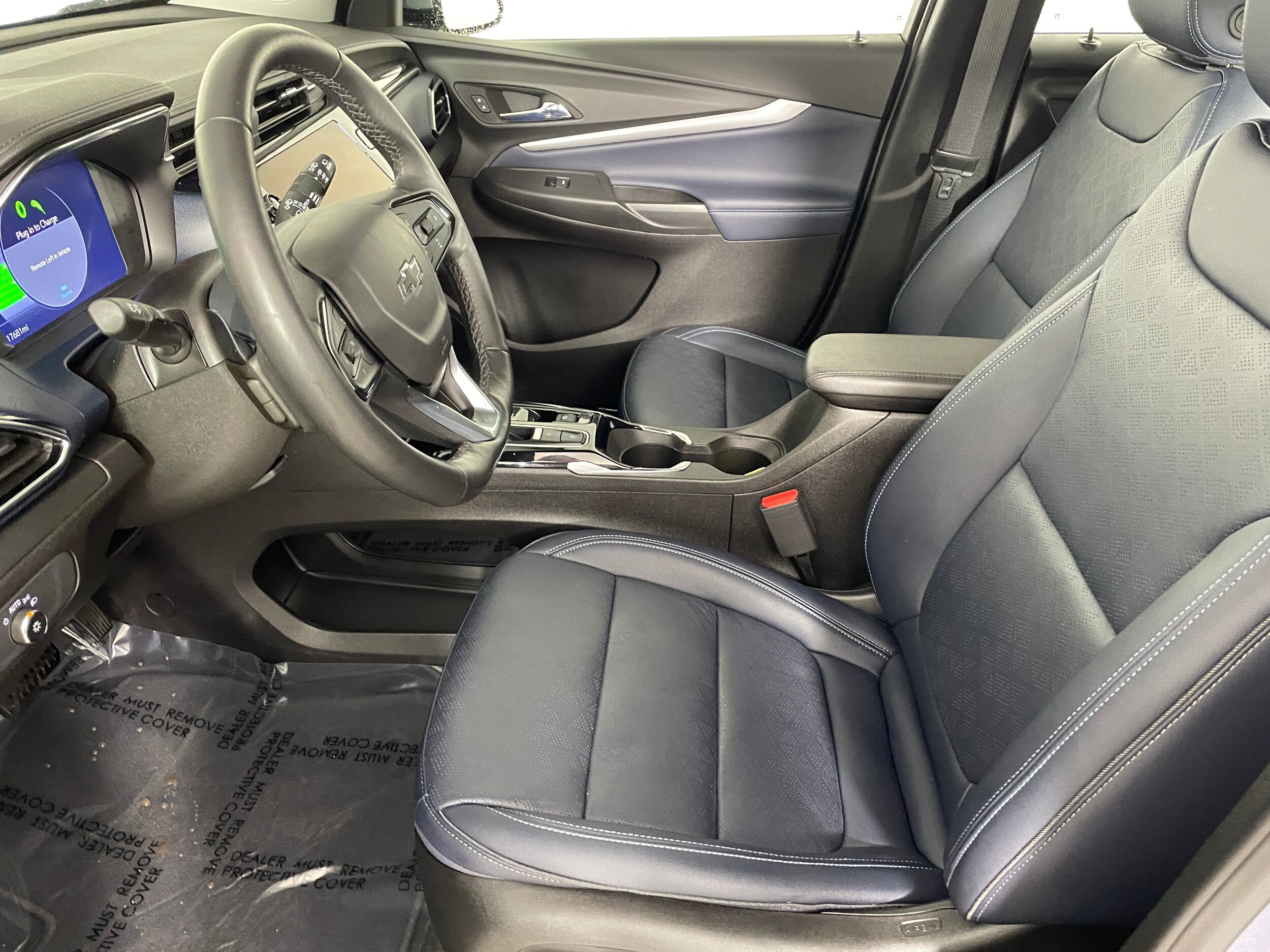 2023 Chevrolet Bolt EUV Premier photo 2