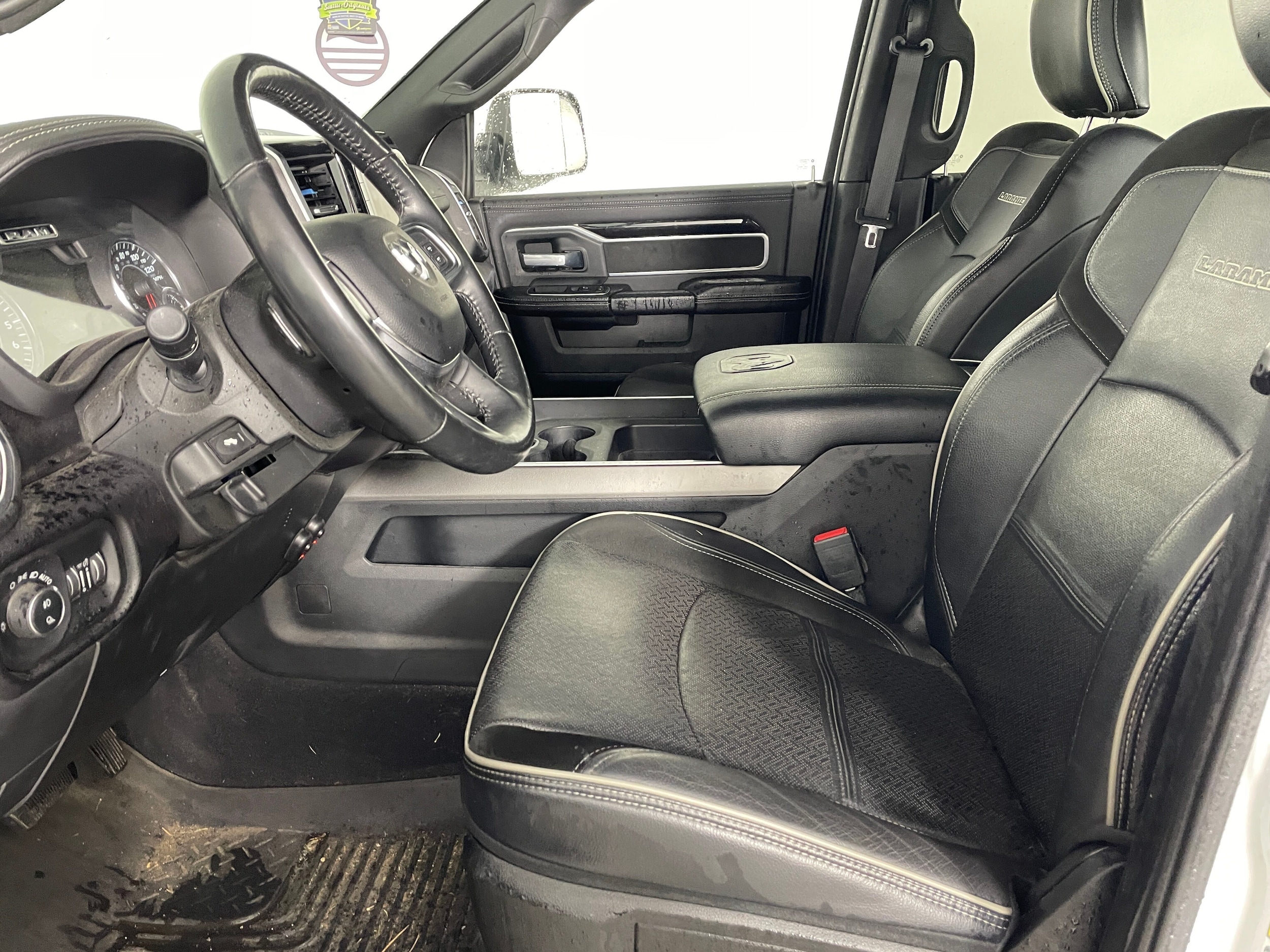 2020 Ram 2500 Laramie photo 2