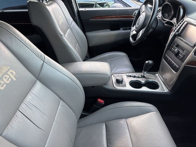 2011 Jeep Grand Cherokee Limited photo 5