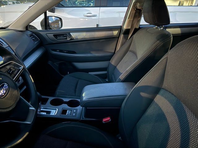 2018 Subaru Outback 2.5i photo 3