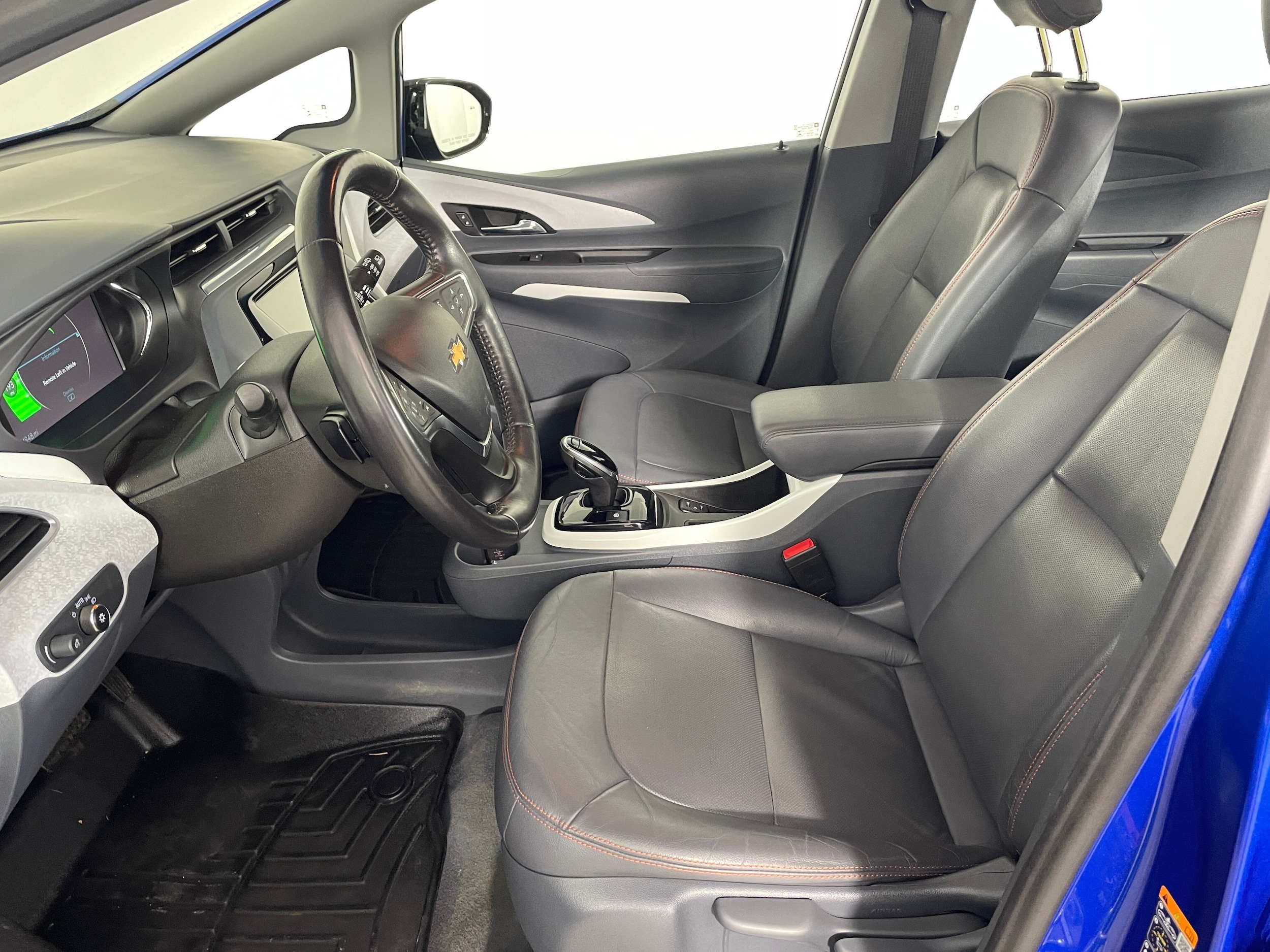 2020 Chevrolet Bolt EV Premier photo 2