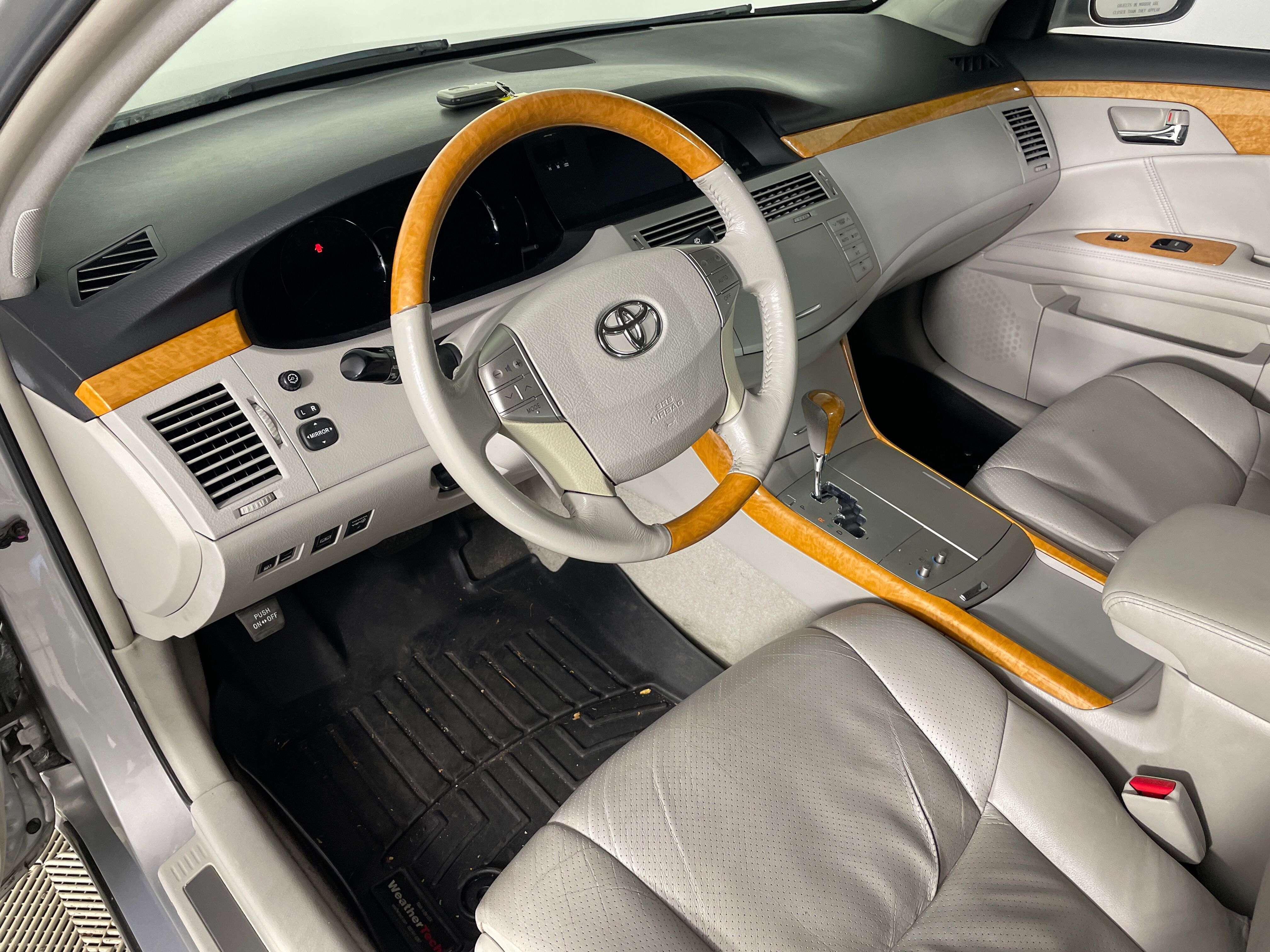Used 2007 Toyota Avalon Limited Sedan