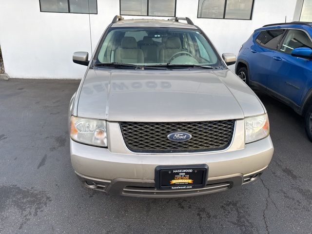 2006 Ford Freestyle SEL photo 2