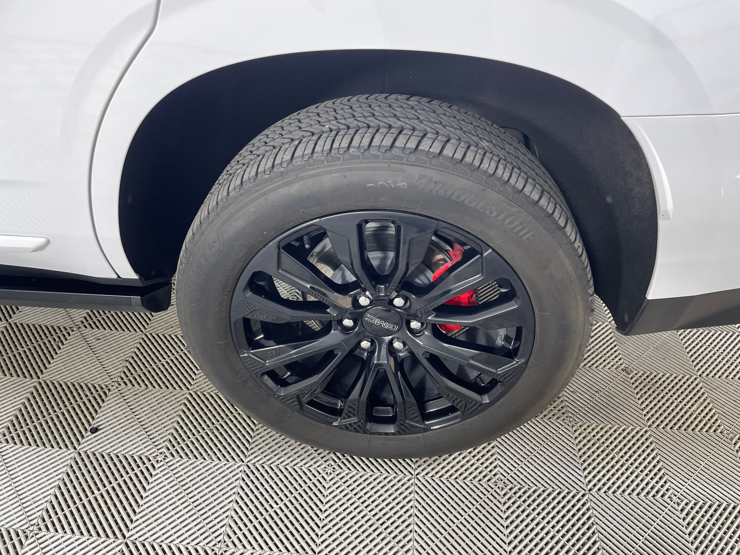 2023 GMC Yukon Denali - Photo 20