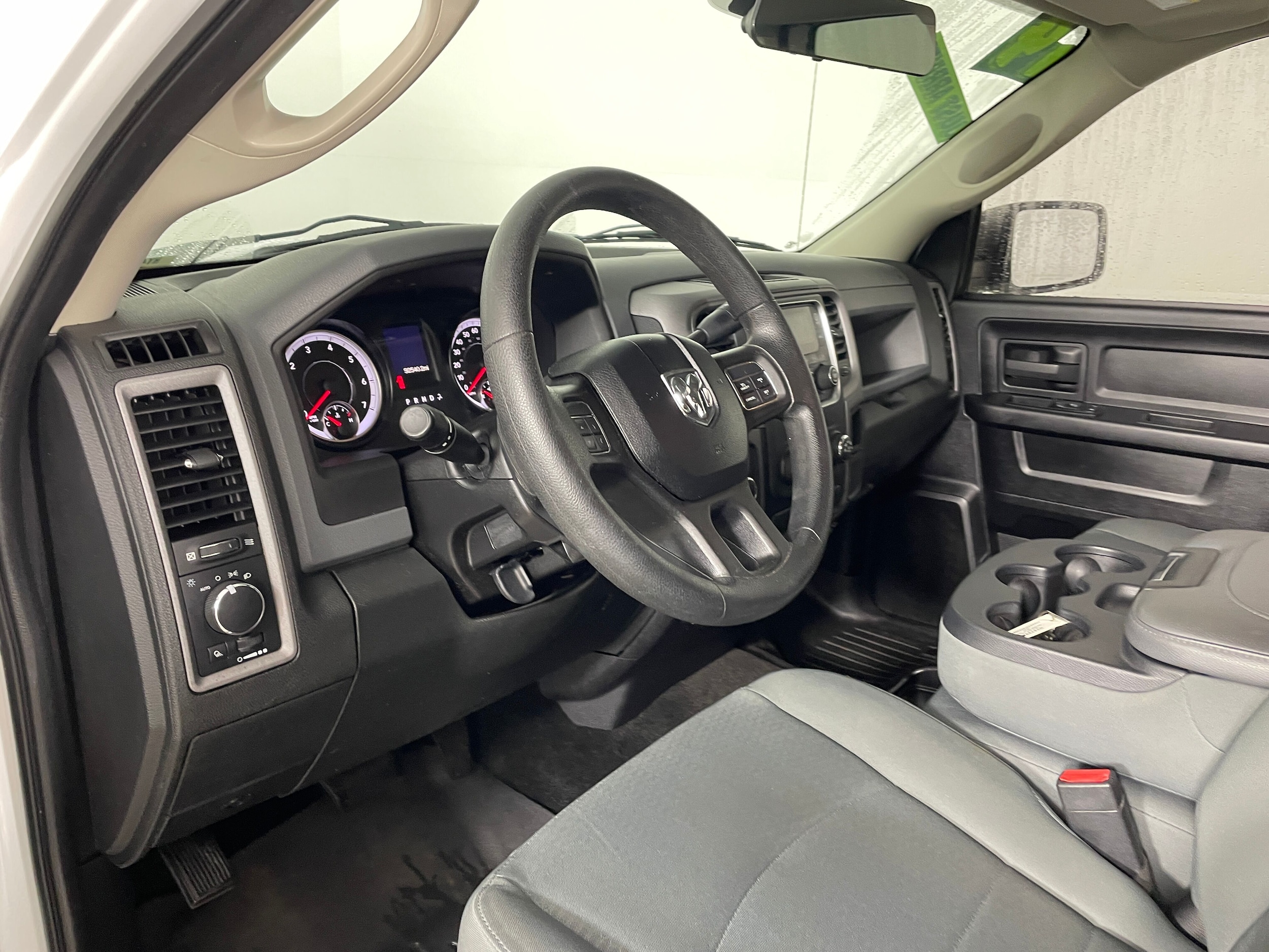 2014 Ram 1500 Tradesman photo 2