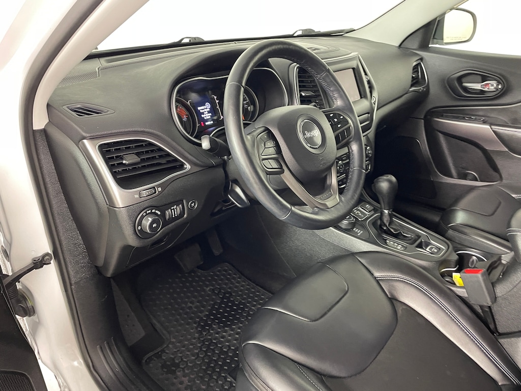 Certified 2019 Jeep Cherokee Latitude Plus Sport Utility
