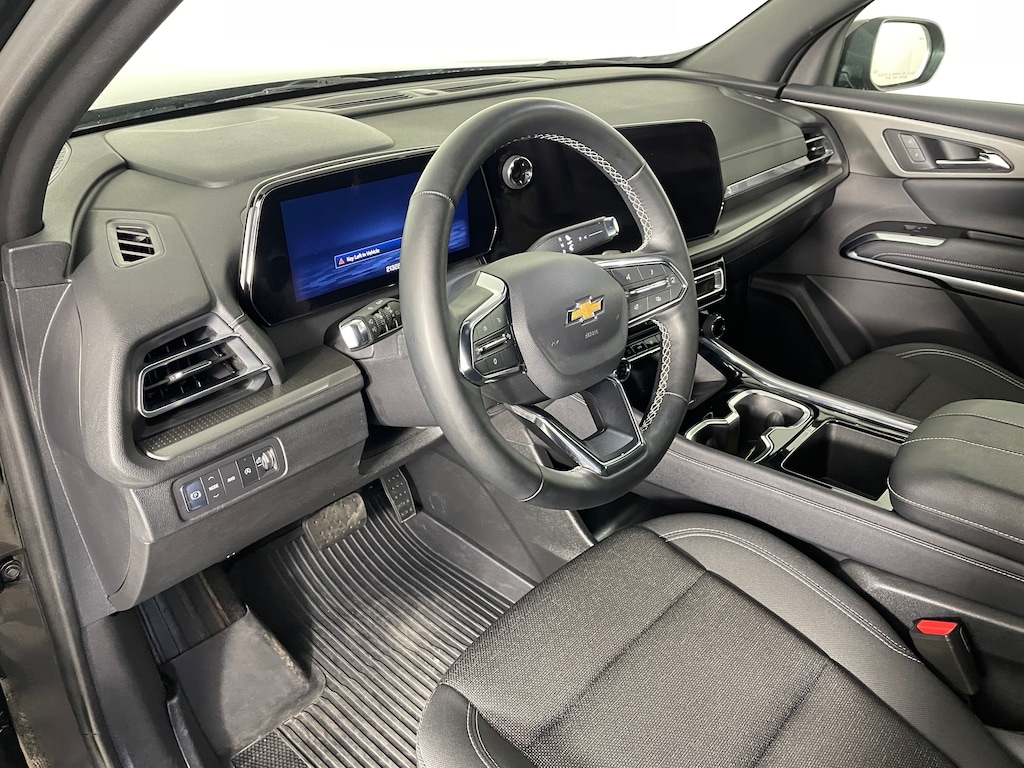 Certified 2025 Chevrolet Traverse LT Sport Utility