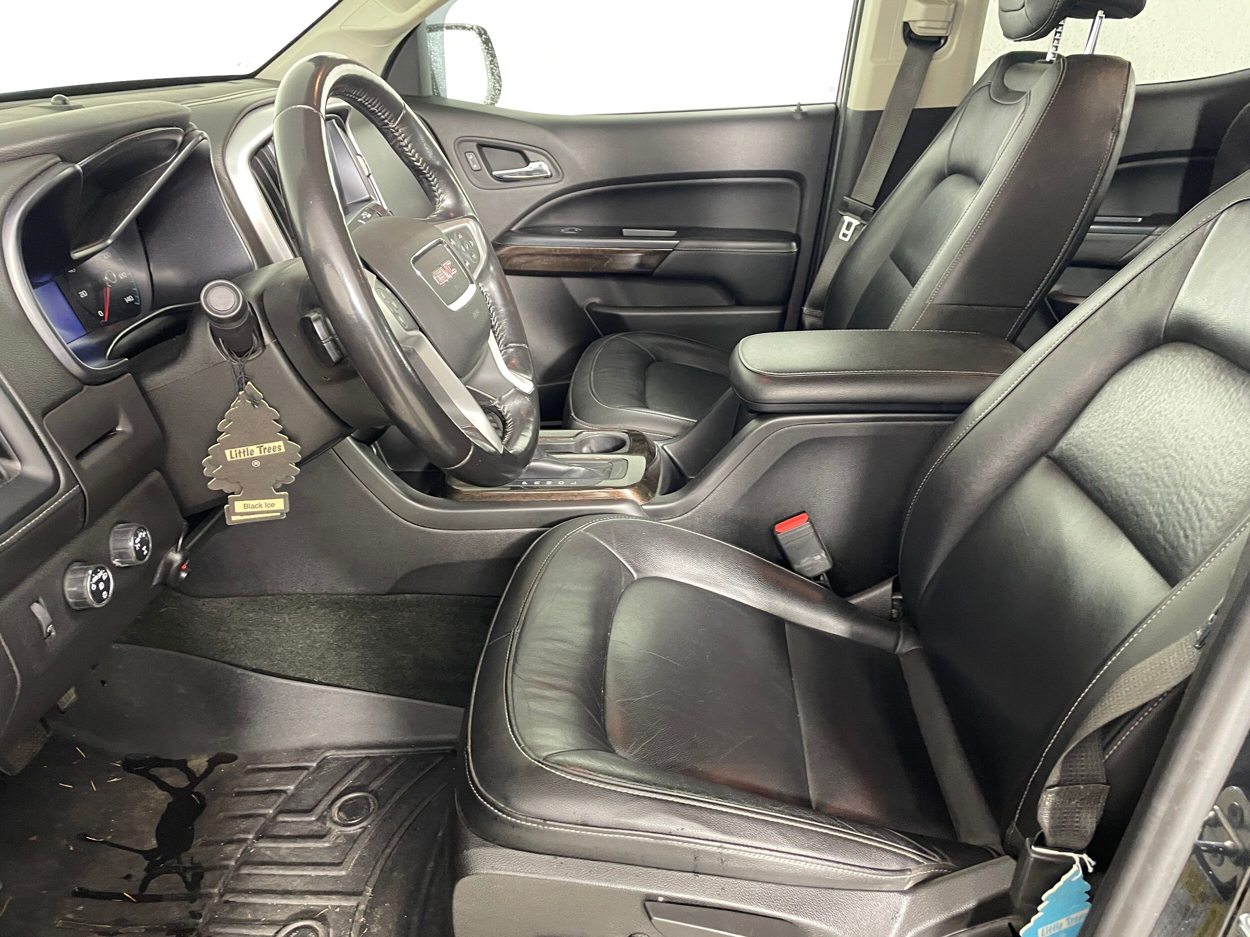 2017 Gmc Canyon SLT photo 2