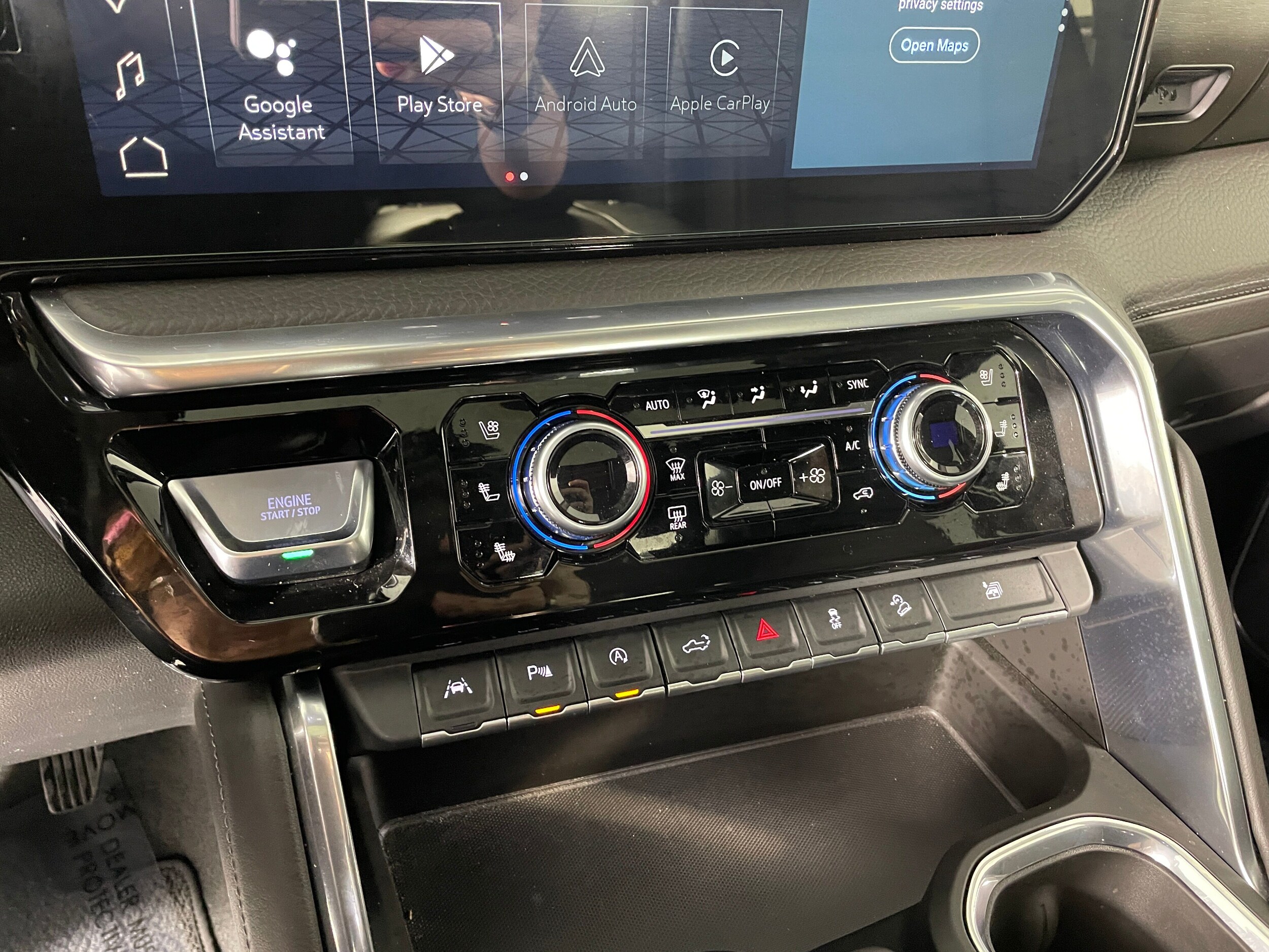 2023 GMC Sierra 1500 Denali photo 3