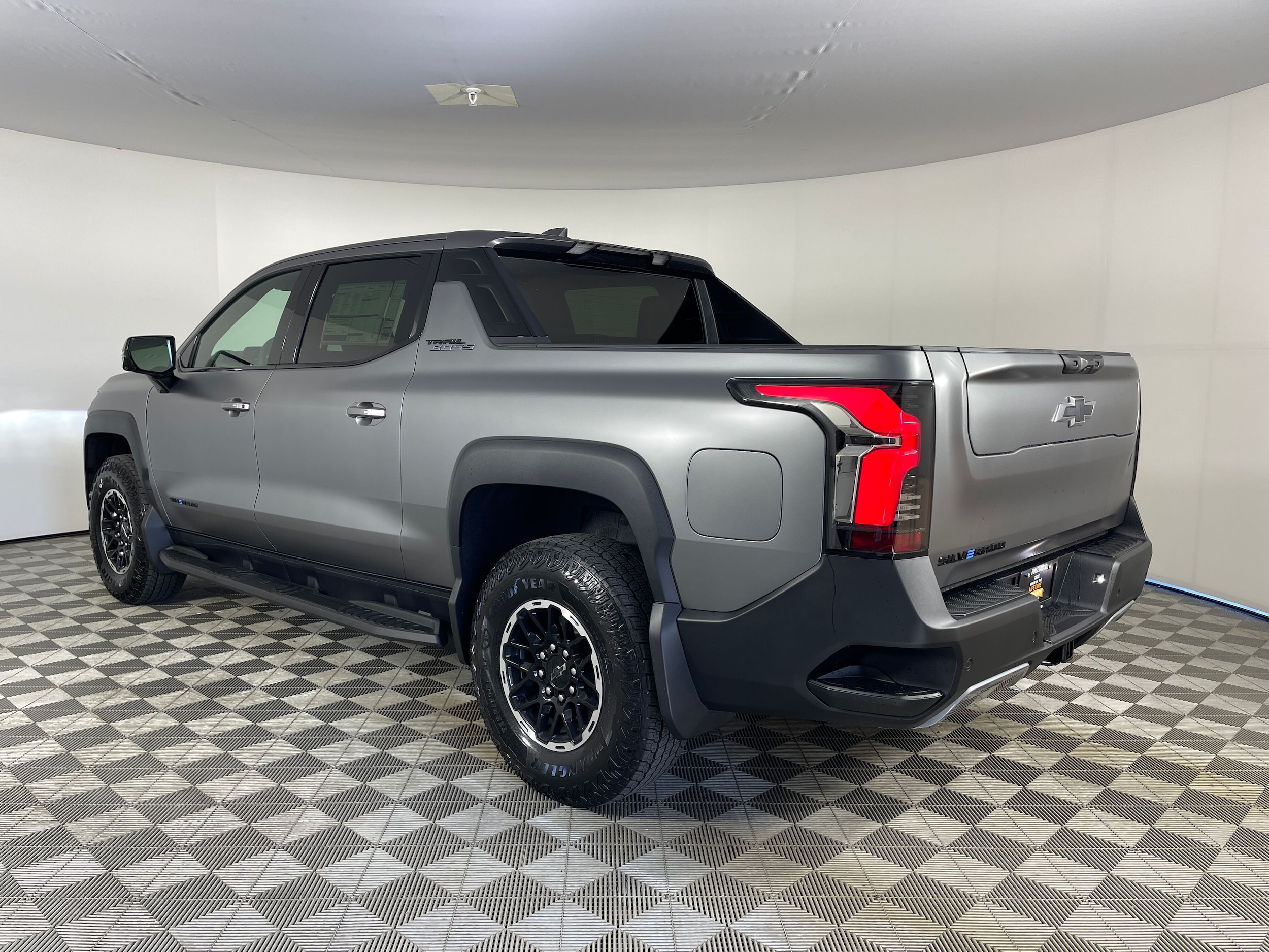 2026 Chevrolet Silverado EV Trail Boss photo 5