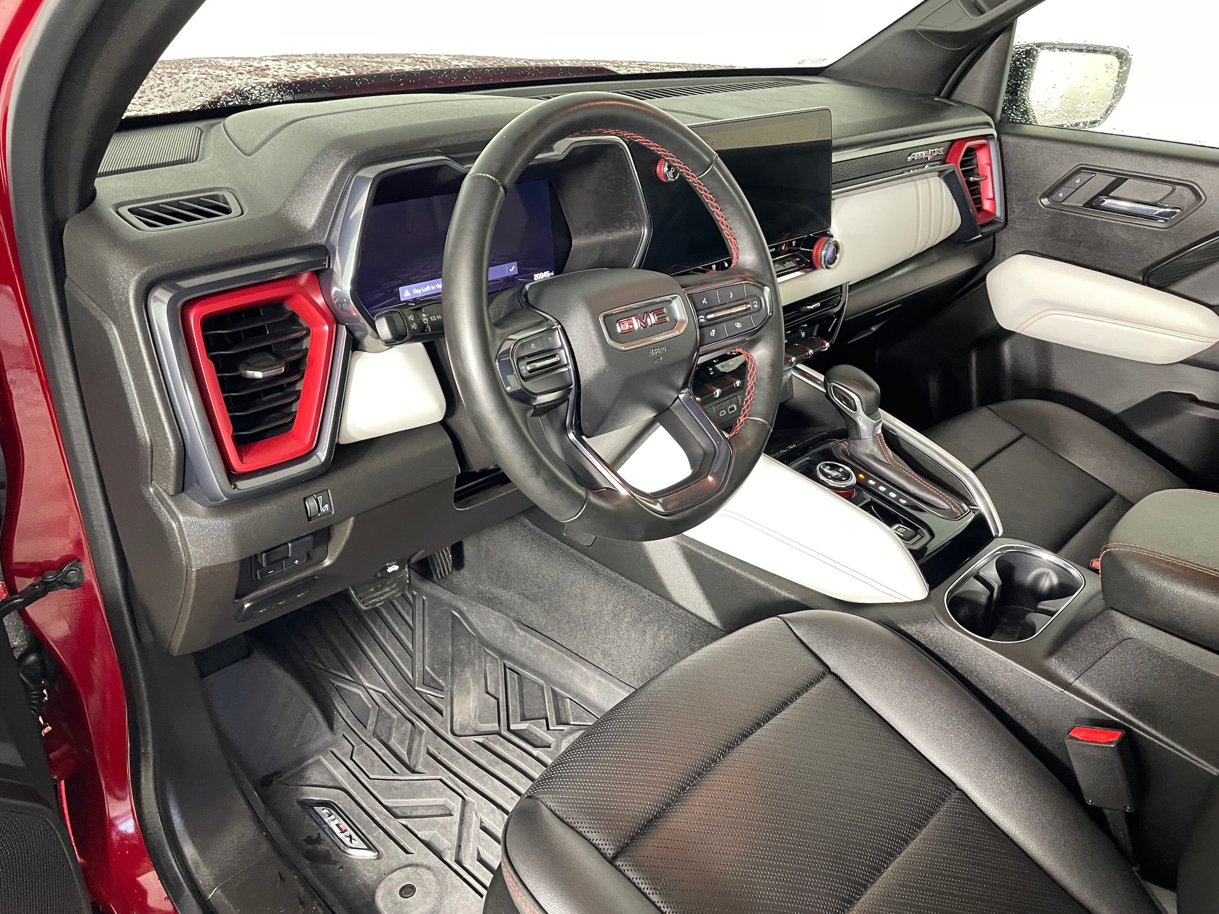 2023 GMC Canyon AT4X photo 3