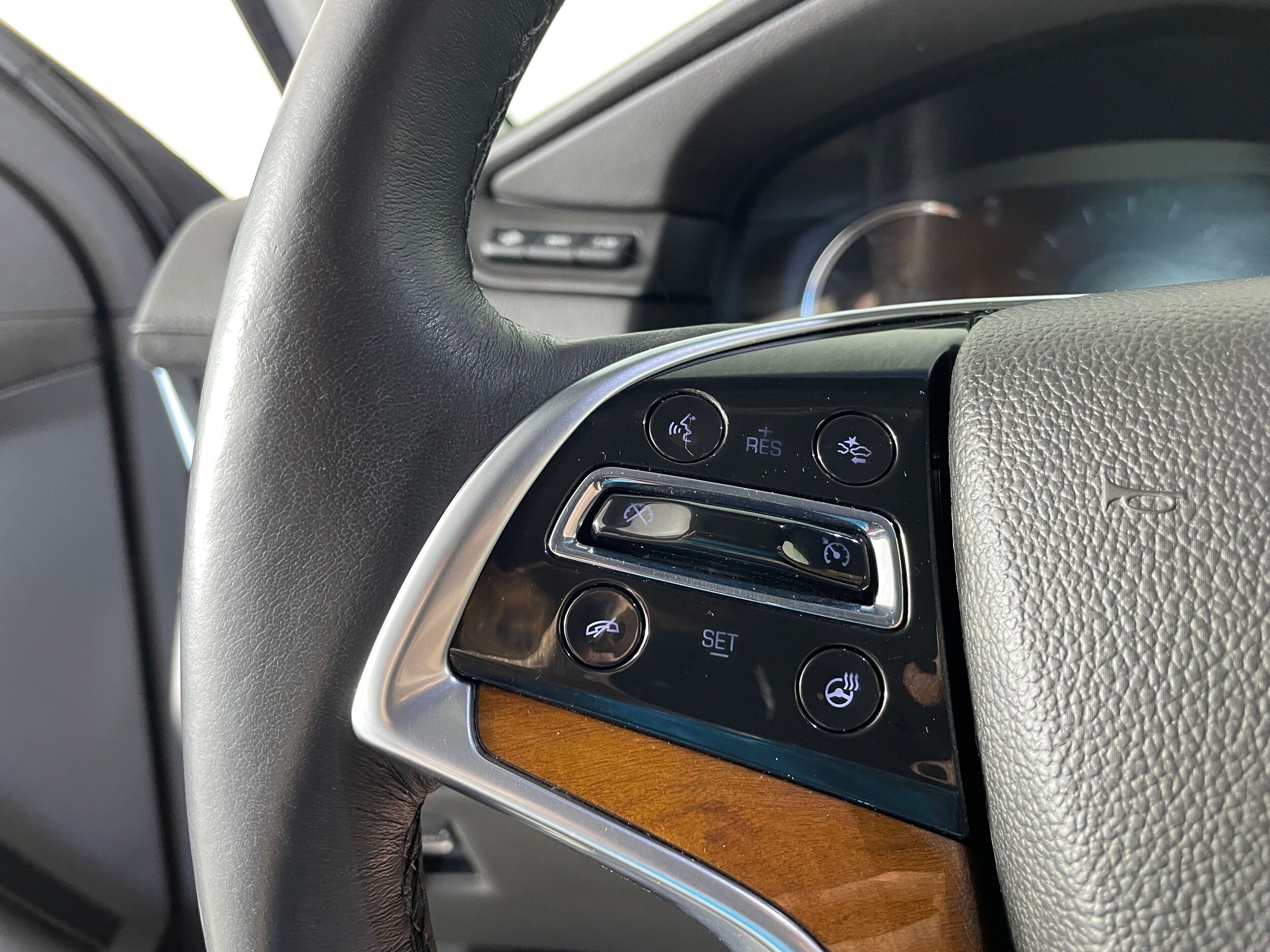 2017 Cadillac Escalade Premium Luxury - Photo 9