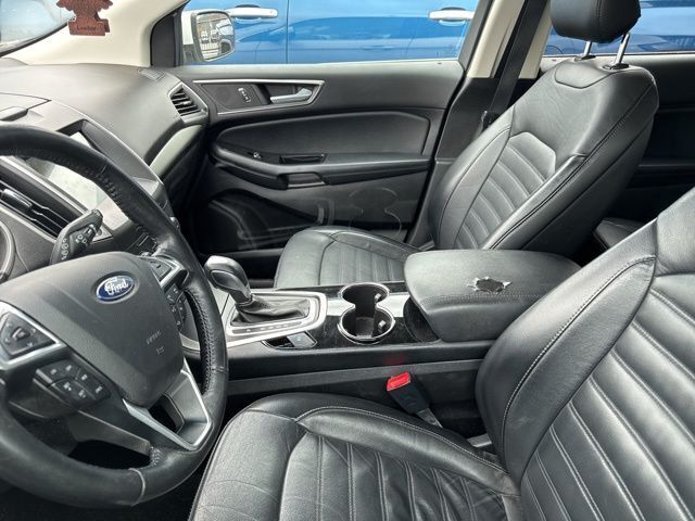 2016 Ford Edge SEL photo 5