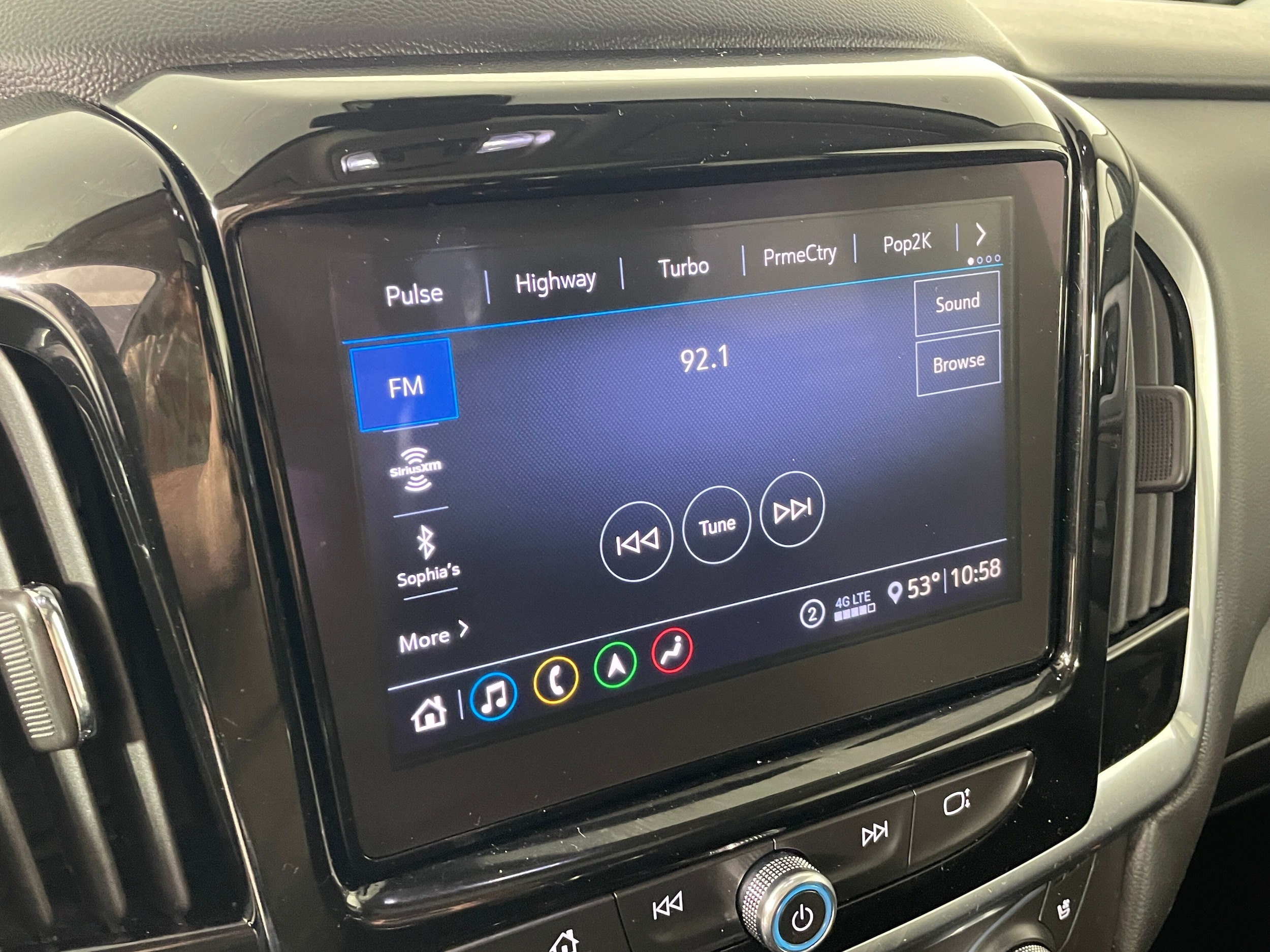 2021 Chevrolet Traverse Premier photo 6