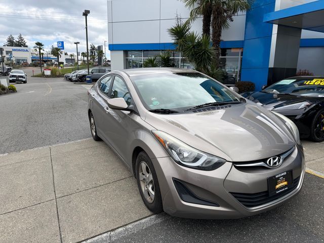 2014 Hyundai Elantra SE photo 2