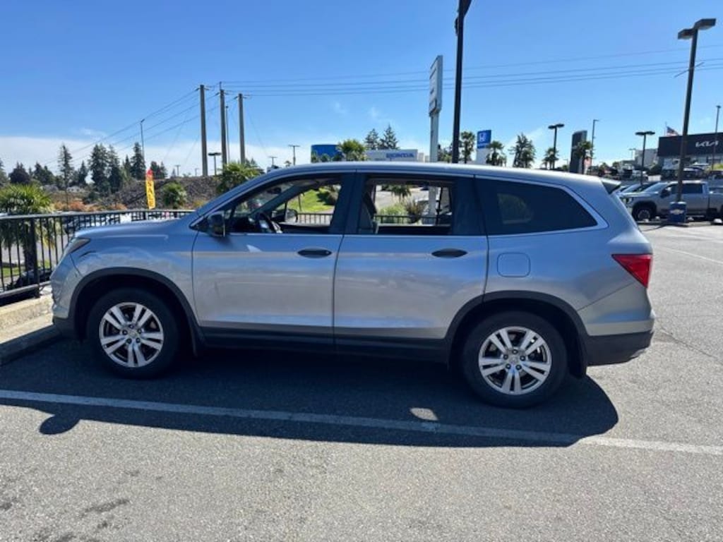 Certified 2017 Honda Pilot LX Sport Utility