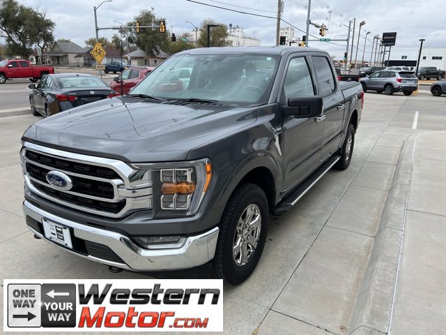 2022 Ford F-150 XLT photo 2
